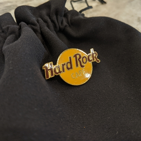 Hard Rock Cafe Circular Pin Yellow and Maroon 1.5" Bundle and SAVE 🤑 - Picture 2 of 4